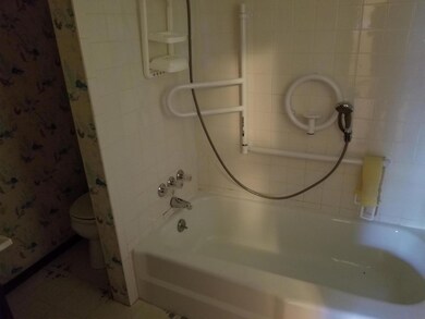 OWNER BATH