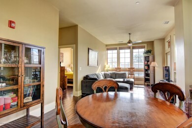 801 N 4th St Unit 406-large-005-1-DSC 71