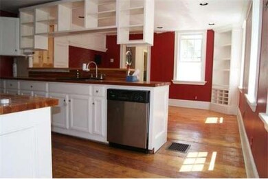 21 Pond St, Newburyport, MA 01950 - photo 3