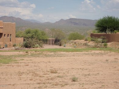 Tonto National Forest to the East
