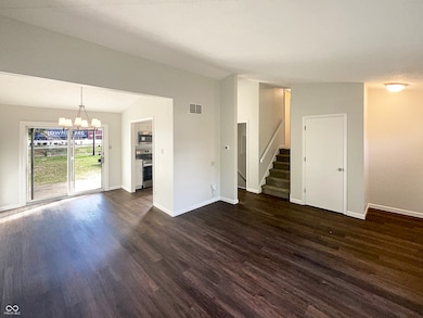 527 S Grant St, Brownsburg, IN 46112 - photo 3