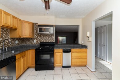 3000 Brinkley Station Dr, Temple Hills, MD 20748 - photo 6