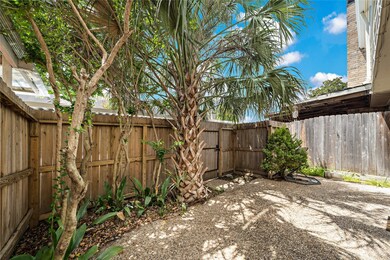 10302 Briar Forest Dr unit 273, Houston, TX 77042 - photo 4