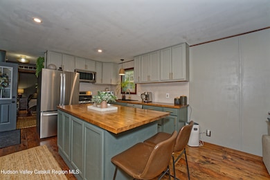 28 Matthew Dr unit 28, Castleton-On-hudson, NY 12033 - photo 5