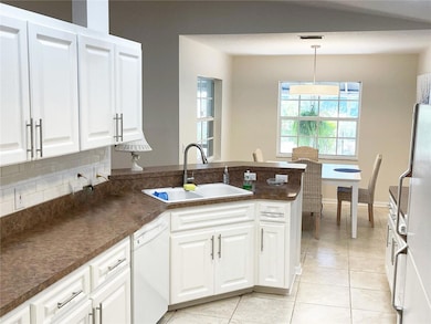 1012 Laurel Ave, Venice, FL 34285 - photo 5