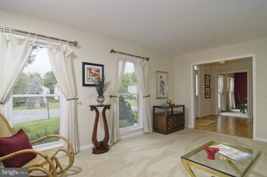 14970 Dufief Dr, North Potomac, MD 20878 - photo 5