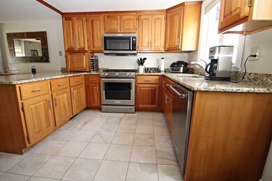 10 Pleasant St, Saugus, MA 01906 - photo 5