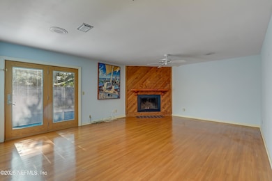03 Living Room