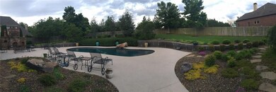 3237 Thornbury Dr, Springdale, AR 72764 - photo 2