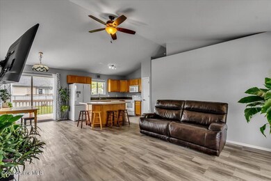 8545 W California St, Rathdrum, ID 83858 - photo 5