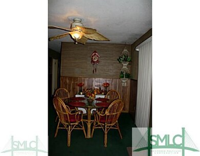 Dining Room. Dining room and kitchen combo is a gr