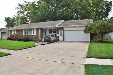 711 W College Ave, Woodville, OH 43469 - photo 3