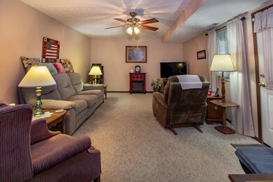 1679 Bendelow Dr (2)