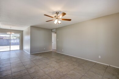 2009 W Western Dr-6