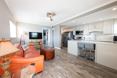 201 Coppitt Rd unit 201, Key West, FL 33040 - photo 2