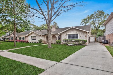 1059 Richelieu Ln, Houston, TX 77018 - photo 2