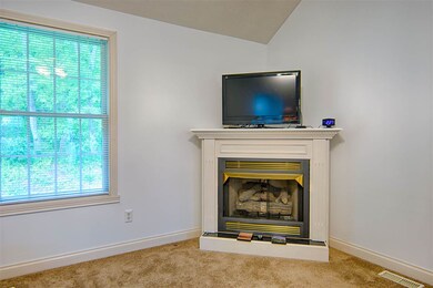 Corner natural gas fireplace