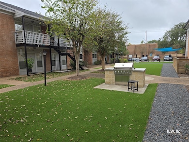 815 Harvard St unit 30, Houston, TX 77007 - photo 2