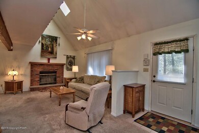 Living Room View 01