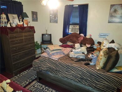 907 Montgomery St, Reidsville, NC 27320 - photo 3