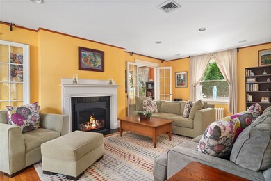 357 Rochambeau Ave, Providence, RI 02906 - photo 6