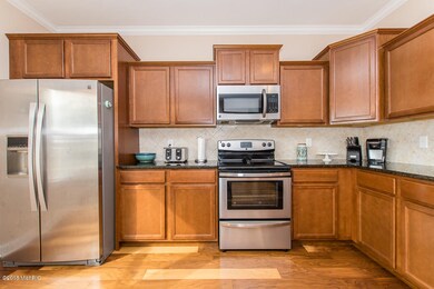 Staggered cabinetry for dimension