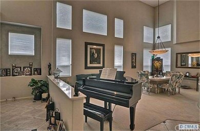 Elegant Living Room boasting neutral decor.