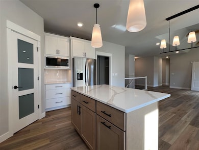 1311 E Gable Way, Tiffin, IA 52240 - photo 7