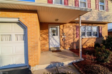 1031 N 11th St, Whitehall, PA 18052 - photo 4