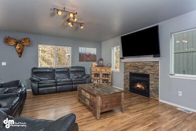 9119 Eagle River Lane Eagle-print-002-35