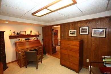 Den/office or 4th bedroom