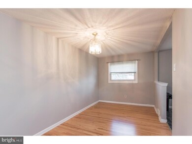 2834 Shelly Rd, Philadelphia, PA 19152 - photo 7