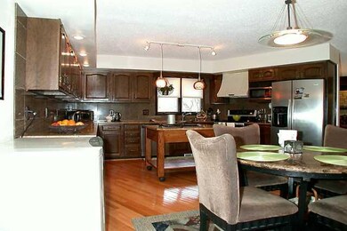 805 50th St, West Des Moines, IA 50265 - photo 5