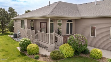 3525 (5)porch
