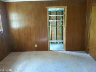 324 Lake Dr, Archdale, NC 27263 - photo 6