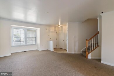 38 Litchfield Ln W, Martinsburg, WV 25405 - photo 3