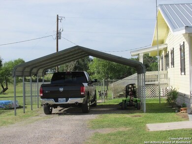 4191 County Road 4516, Hondo, TX 78861 - photo 3