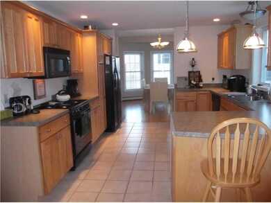 17 Snowberry Dr, Scarborough, ME 04074 - photo 4