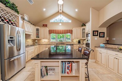 427 Woodcreek Ct, Granbury, TX 76049 - photo 4