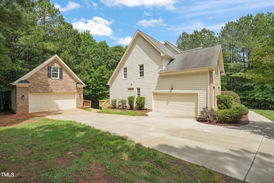 Attached & Detached Garages