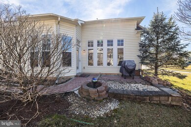 7400 Heartleaf Cir, Laurel, MD 20707 - photo 4