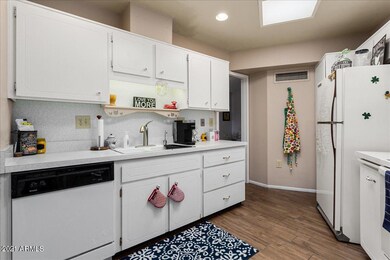 13617 N 110th Ave, Sun City, AZ 85351 - photo 6