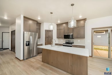 2409 E Tinley St St, Brandon, SD 57005 - photo 4