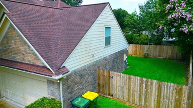 4011 Elmwood Dr, Pearland, TX 77584 - photo 4