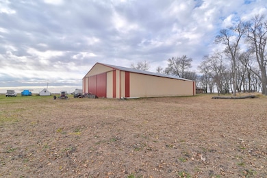 2560 360th Ave, Estherville, IA 51334 - photo 4