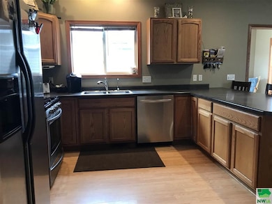 Open Concept Kitchen: Appliances Sell w/ Home