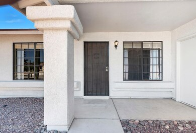 4781 W Snowberry Ln, Tucson, AZ 85742 - photo 3