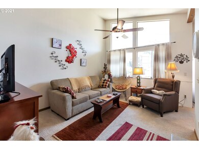 575 N Douglas Ln, Canby, OR 97013 - photo 4