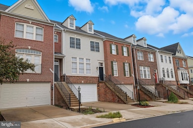 6924 Stanwick Square, Gainesville, VA 20155 - photo 2