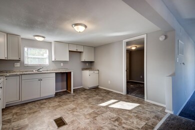 413 S 96th Pl-13